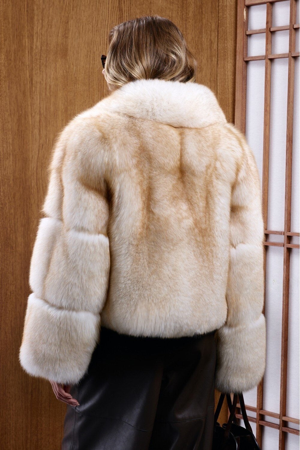 LIMITIERTE AUFLAGE Kate Fox Pelz