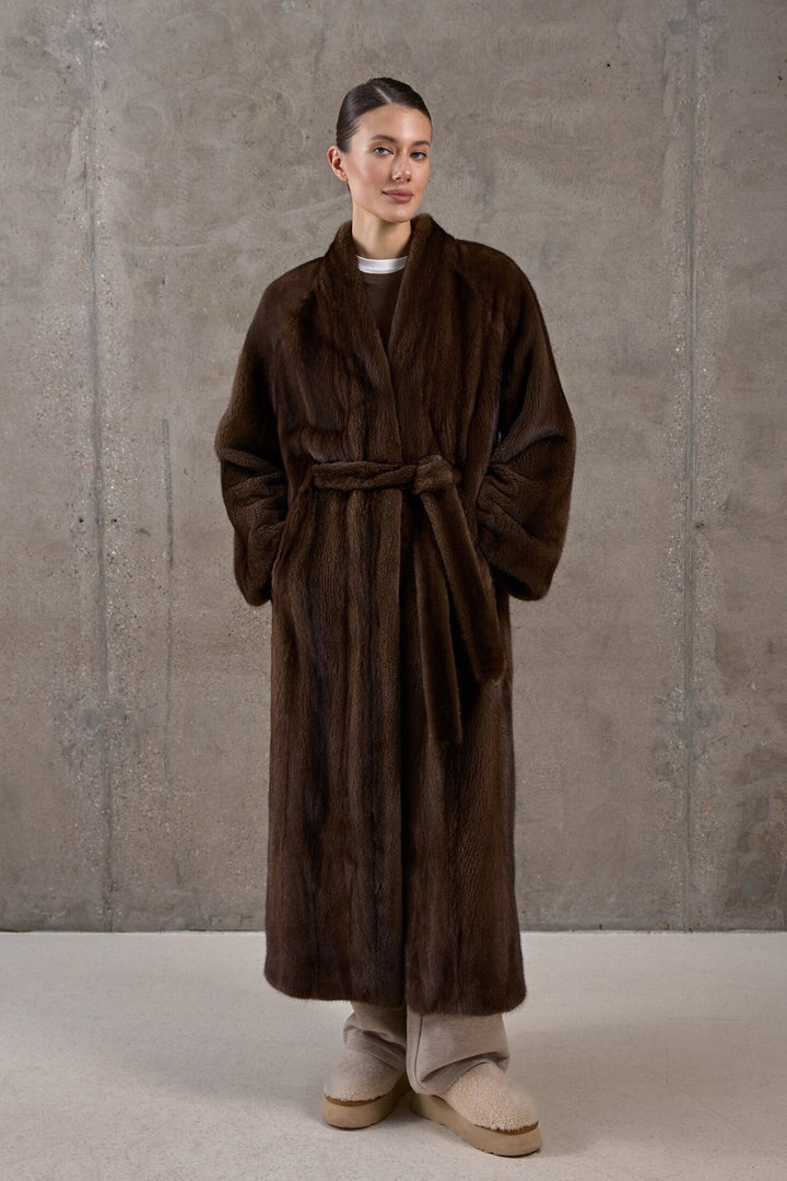 Juliet Dunkelbrauner Nerzmantel