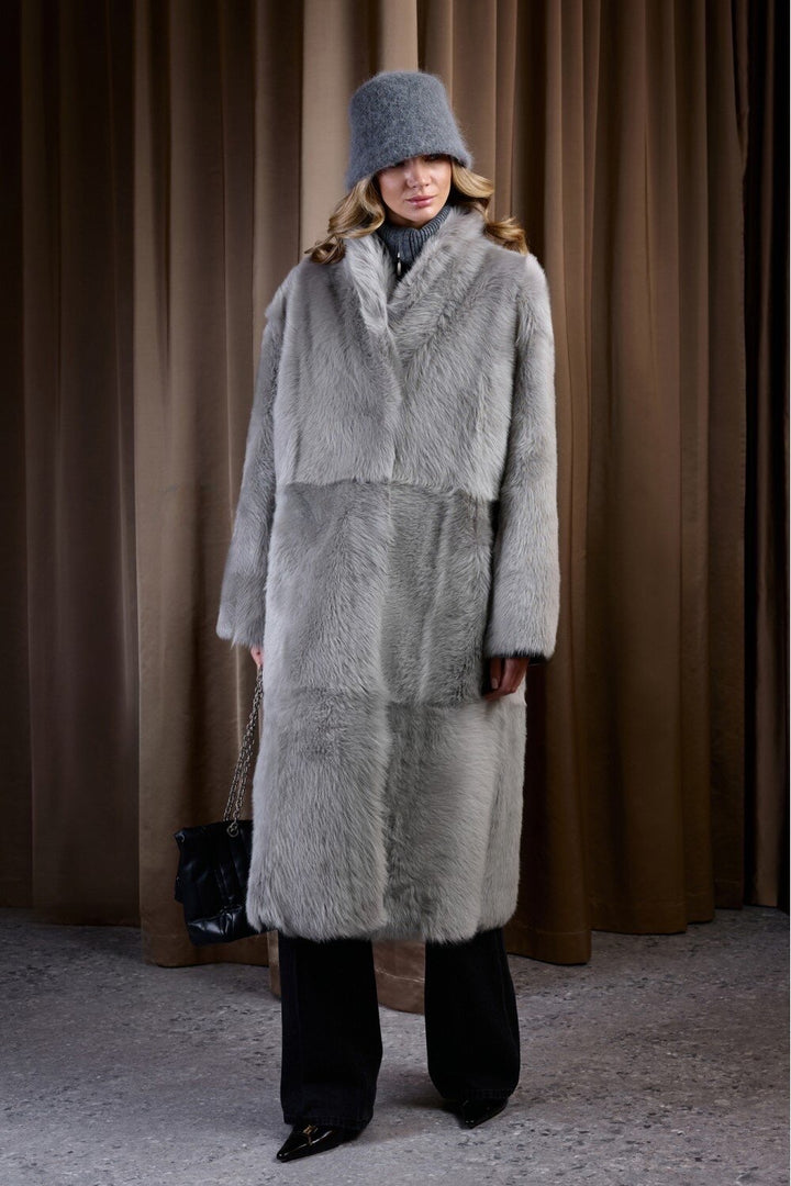 LIMITIERTE AUFLAGE Betty Shearling Mantel